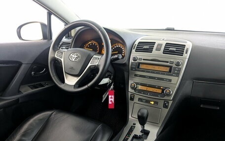 Toyota Avensis III рестайлинг, 2011 год, 1 100 000 рублей, 26 фотография