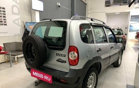 Chevrolet Niva I рестайлинг, 2018 год, 660 000 рублей, 5 фотография