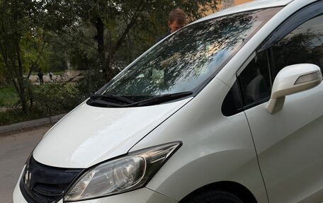 Honda Freed I, 2012 год, 1 050 000 рублей, 4 фотография