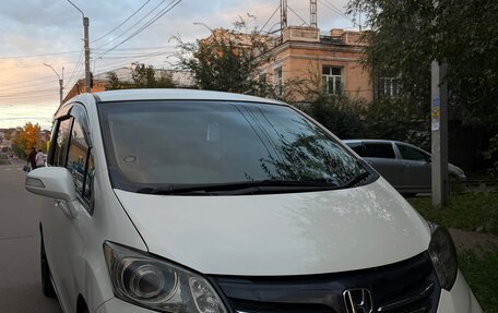 Honda Freed I, 2012 год, 1 050 000 рублей, 5 фотография