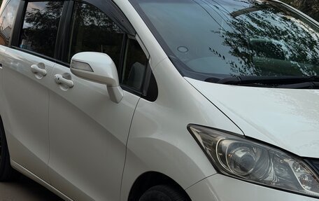 Honda Freed I, 2012 год, 1 050 000 рублей, 7 фотография