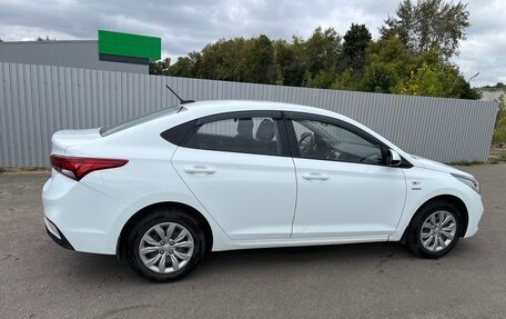Hyundai Solaris II рестайлинг, 2019 год, 1 500 000 рублей, 2 фотография