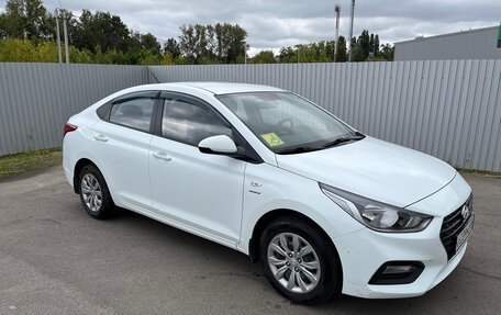 Hyundai Solaris II рестайлинг, 2019 год, 1 500 000 рублей, 3 фотография