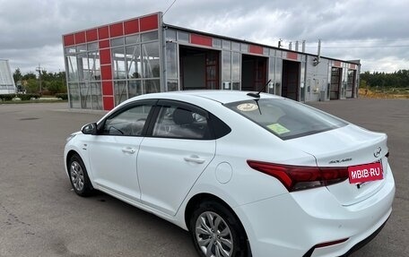 Hyundai Solaris II рестайлинг, 2019 год, 1 500 000 рублей, 5 фотография