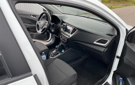 Hyundai Solaris II рестайлинг, 2019 год, 1 500 000 рублей, 24 фотография