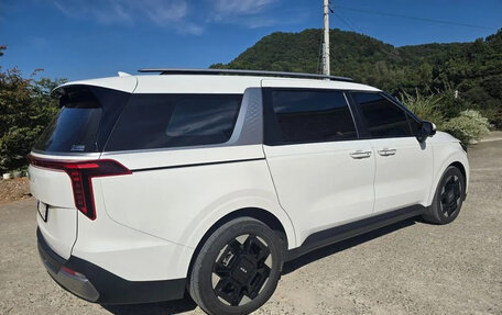 KIA Carnival, 2024 год, 5 699 993 рублей, 3 фотография