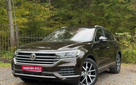 Volkswagen Touareg III, 2019 год, 4 650 000 рублей, 1 фотография
