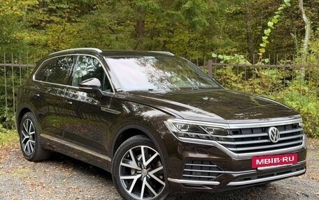 Volkswagen Touareg III, 2019 год, 4 650 000 рублей, 3 фотография
