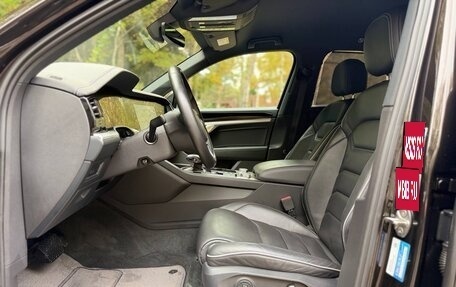 Volkswagen Touareg III, 2019 год, 4 650 000 рублей, 6 фотография