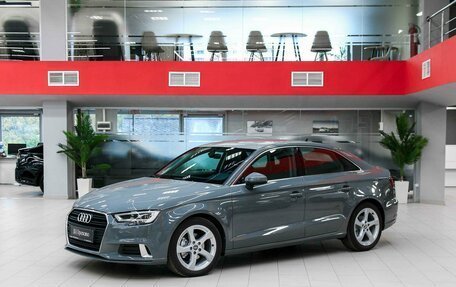 Audi A3, 2018 год, 1 850 000 рублей, 1 фотография
