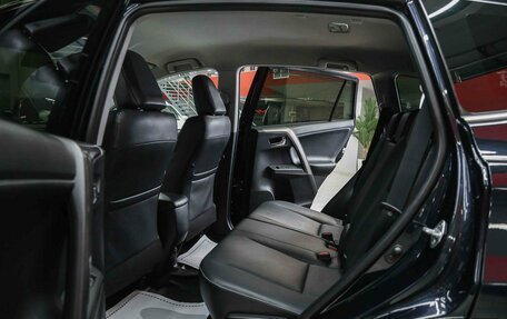 Toyota RAV4, 2019 год, 2 450 000 рублей, 6 фотография