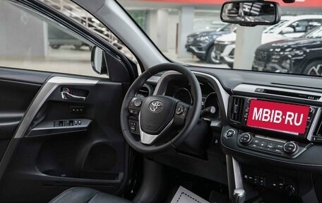 Toyota RAV4, 2019 год, 2 450 000 рублей, 10 фотография