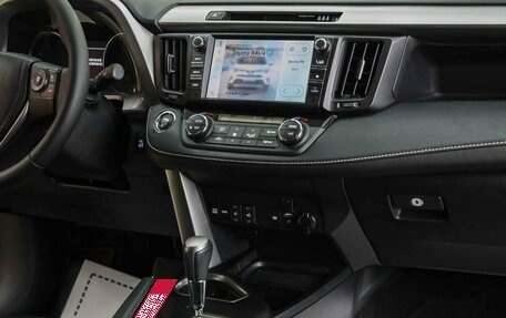 Toyota RAV4, 2019 год, 2 450 000 рублей, 12 фотография