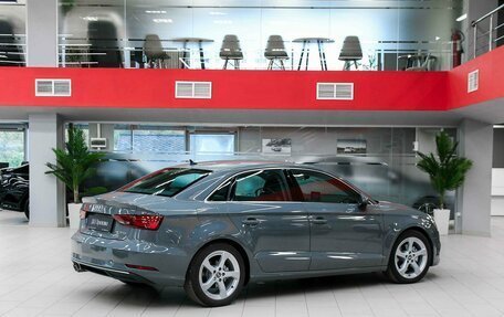 Audi A3, 2018 год, 1 850 000 рублей, 2 фотография