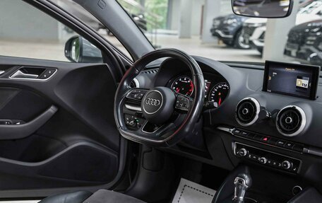 Audi A3, 2018 год, 1 850 000 рублей, 11 фотография