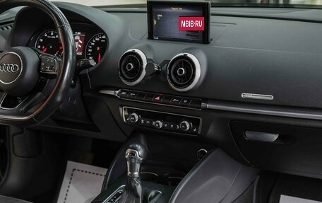 Audi A3, 2018 год, 1 850 000 рублей, 13 фотография