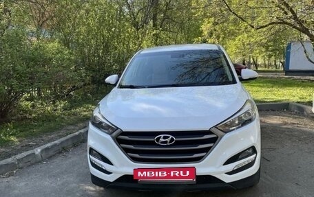 Hyundai Tucson III, 2018 год, 2 000 000 рублей, 2 фотография
