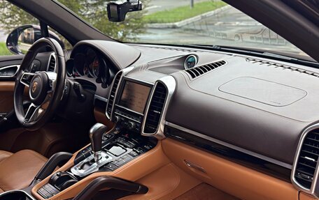 Porsche Cayenne III, 2015 год, 3 670 000 рублей, 16 фотография