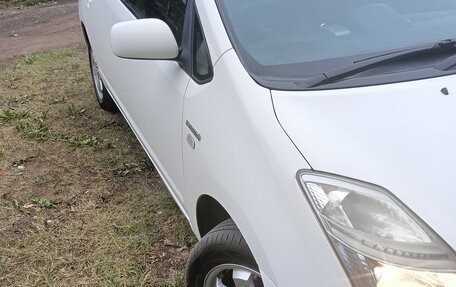 Toyota Prius, 2009 год, 720 000 рублей, 2 фотография