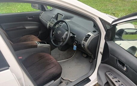 Toyota Prius, 2009 год, 720 000 рублей, 15 фотография