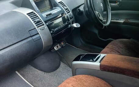 Toyota Prius, 2009 год, 720 000 рублей, 12 фотография