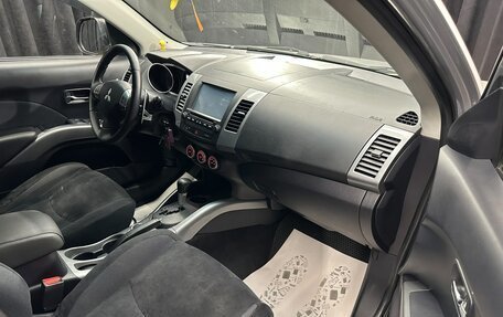 Mitsubishi Outlander III рестайлинг 3, 2008 год, 1 079 000 рублей, 12 фотография