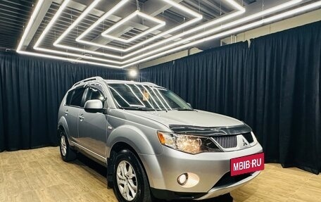 Mitsubishi Outlander III рестайлинг 3, 2008 год, 1 079 000 рублей, 8 фотография