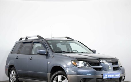 Mitsubishi Outlander III рестайлинг 3, 2003 год, 749 000 рублей, 2 фотография