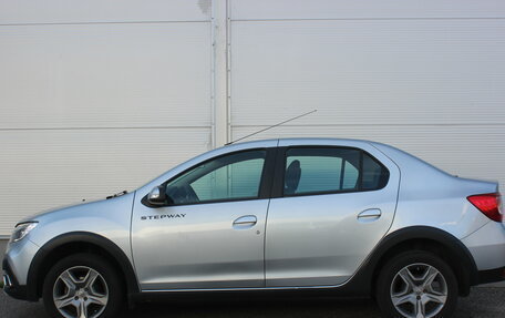 Renault Logan II, 2022 год, 1 097 000 рублей, 6 фотография