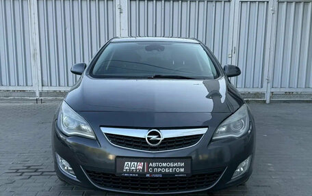 Opel Astra J, 2011 год, 645 000 рублей, 2 фотография