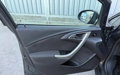 Opel Astra J, 2011 год, 645 000 рублей, 15 фотография