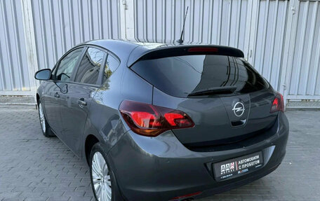 Opel Astra J, 2011 год, 645 000 рублей, 8 фотография