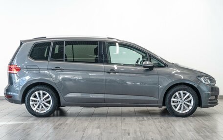 Volkswagen Touran III, 2019 год, 1 849 000 рублей, 5 фотография