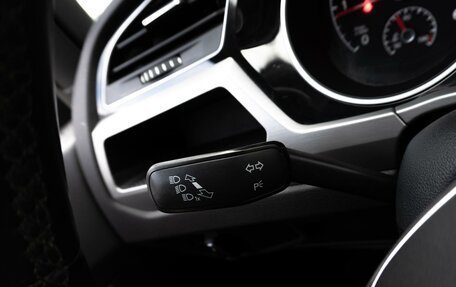 Volkswagen Touran III, 2019 год, 1 849 000 рублей, 13 фотография