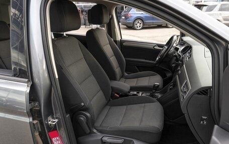 Volkswagen Touran III, 2019 год, 1 849 000 рублей, 8 фотография