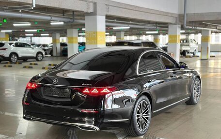 Mercedes-Benz S-Класс, 2026 год, 18 000 000 рублей, 3 фотография