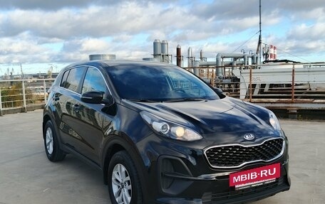 KIA Sportage IV рестайлинг, 2020 год, 2 045 000 рублей, 4 фотография
