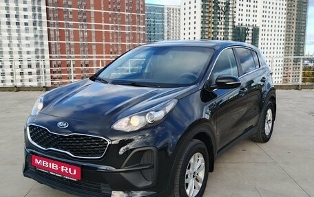 KIA Sportage IV рестайлинг, 2020 год, 2 045 000 рублей, 2 фотография