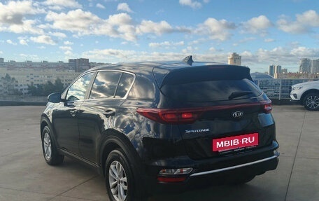 KIA Sportage IV рестайлинг, 2020 год, 2 045 000 рублей, 6 фотография