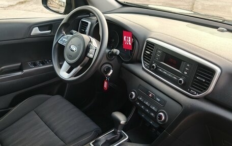 KIA Sportage IV рестайлинг, 2020 год, 2 045 000 рублей, 22 фотография