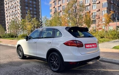 Porsche Cayenne III, 2010 год, 2 050 000 рублей, 11 фотография