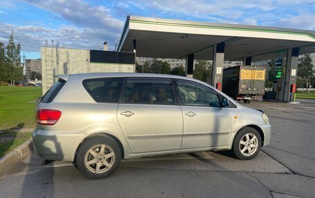 Toyota Ipsum II, 2001 год, 600 000 рублей, 3 фотография