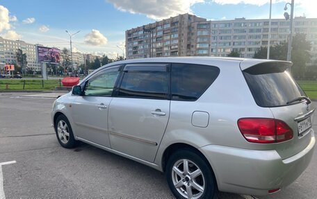 Toyota Ipsum II, 2001 год, 600 000 рублей, 6 фотография
