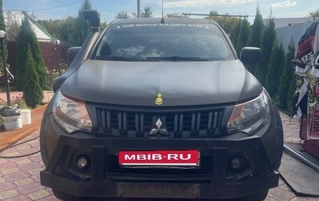 Mitsubishi L200 IV рестайлинг, 2016 год, 1 650 000 рублей, 2 фотография