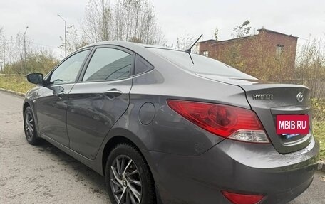 Hyundai Solaris II рестайлинг, 2013 год, 690 000 рублей, 11 фотография