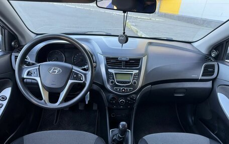 Hyundai Solaris II рестайлинг, 2013 год, 690 000 рублей, 15 фотография