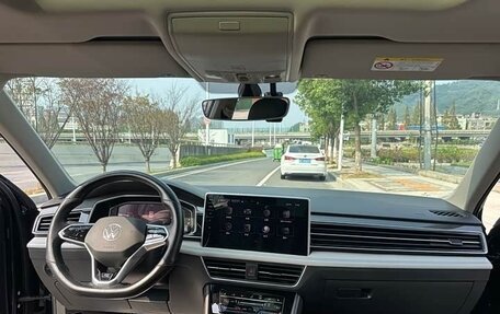 Volkswagen Tiguan II, 2022 год, 1 785 000 рублей, 7 фотография