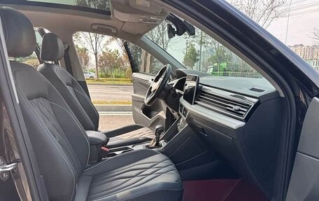 Volkswagen Tiguan II, 2022 год, 1 785 000 рублей, 5 фотография