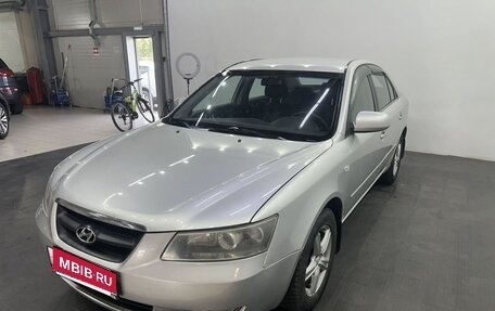 Hyundai Sonata VI, 2007 год, 500 000 рублей, 1 фотография
