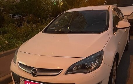 Opel Astra J, 2012 год, 685 000 рублей, 1 фотография